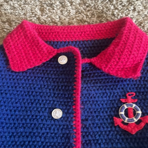 Unique Vintage Girls heavy navy & red hand knitted sweater/coat. Sz 3/4? - Picture 6 of 14